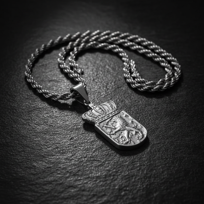 Kroon en leeuw op steen